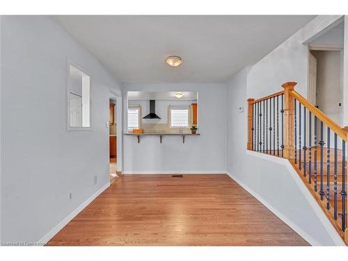 40 Aterno Drive, Hamilton, ON - Indoor Photo Showing Other Room