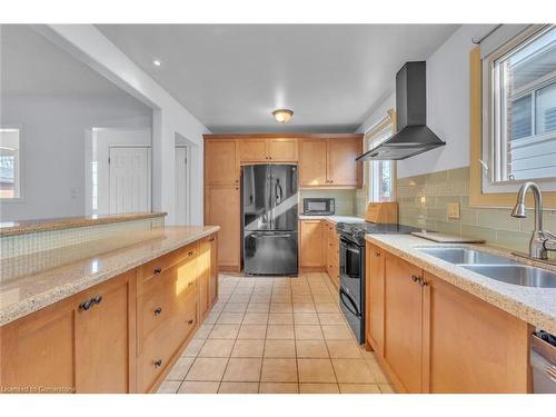 40 Aterno Drive, Hamilton, ON - Indoor Photo Showing Kitchen With Double Sink