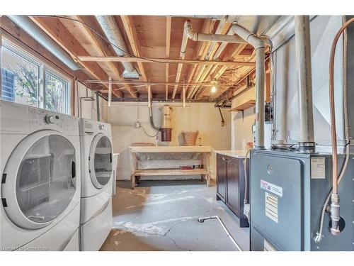 40 Aterno Drive, Hamilton, ON - Indoor Photo Showing Laundry Room