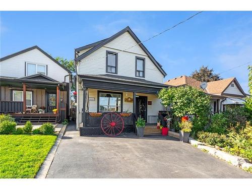 107 Wexford Avenue N, Hamilton, ON - Outdoor With Deck Patio Veranda With Facade