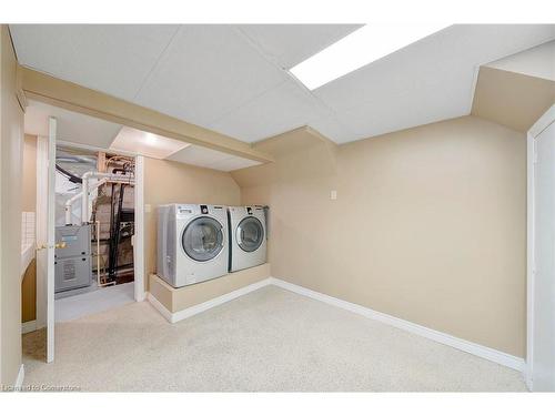 625 Golf Club Road, Hamilton, ON - Indoor Photo Showing Laundry Room