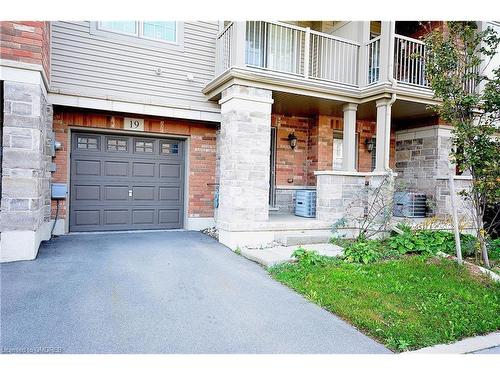 19-515 Winston Road, Grimsby, ON - Outdoor With Balcony With Facade