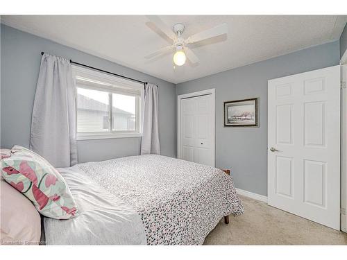 21 Longview Drive Drive, Hamilton, ON - Indoor Photo Showing Bedroom