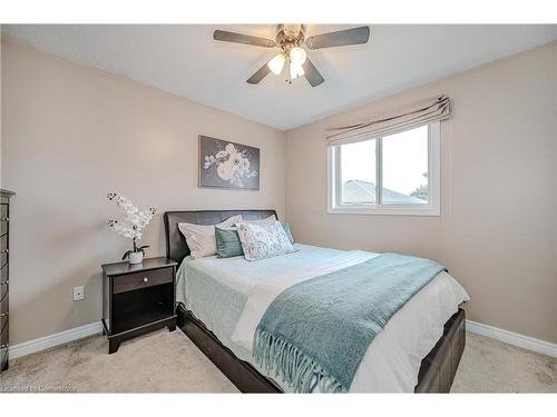 21 Longview Drive Drive, Hamilton, ON - Indoor Photo Showing Bedroom