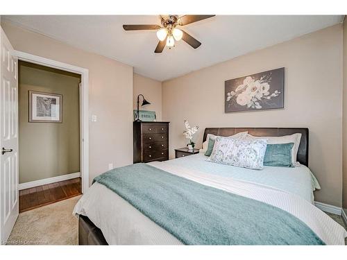 21 Longview Drive Drive, Hamilton, ON - Indoor Photo Showing Bedroom