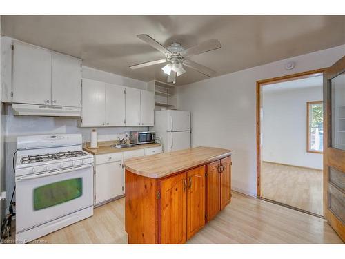 369 Fairfield Avenue N, Hamilton, ON - Indoor Photo Showing Kitchen