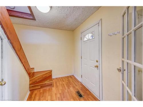 369 Fairfield Avenue N, Hamilton, ON - Indoor Photo Showing Other Room