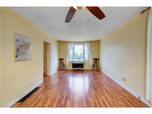 369 Fairfield Avenue N, Hamilton, ON - Indoor Photo Showing Other Room