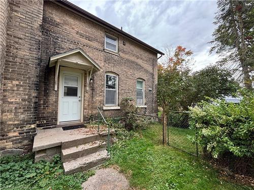 2-564 Princess Street, Woodstock, ON - Outdoor