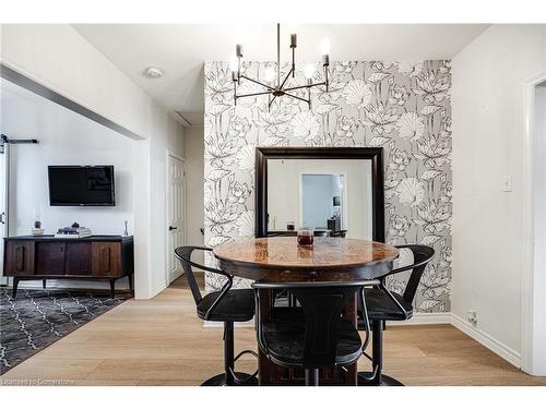 44 Steven Street, Hamilton, ON - Indoor Photo Showing Dining Room