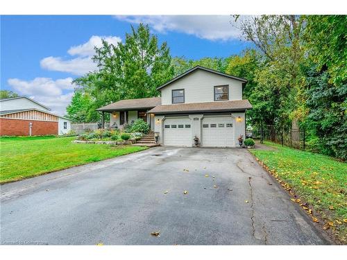 33 Cumminsville Drive, Flamborough, ON - Outdoor With Facade