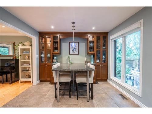 33 Cumminsville Drive, Flamborough, ON - Indoor Photo Showing Dining Room