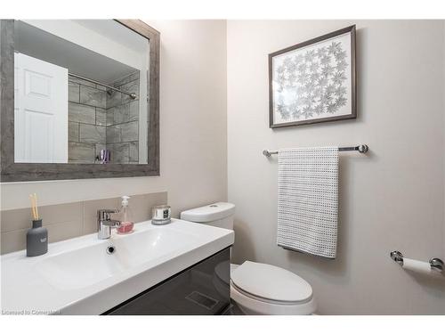 2290 Woodward Avenue, Burlington, ON - Indoor Photo Showing Bathroom