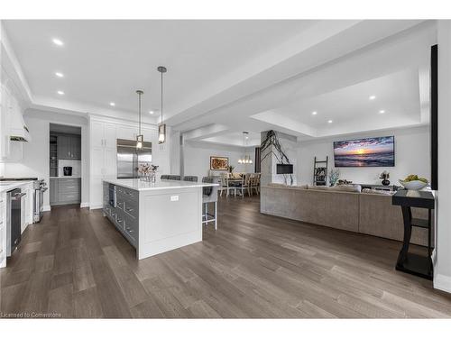 94 Millen Road, Hamilton, ON - Indoor Photo Showing Kitchen With Upgraded Kitchen