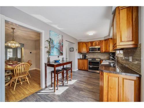 3236 Hornbeam Crescent, Mississauga, ON - Indoor Photo Showing Kitchen