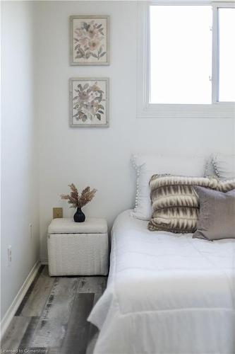 14-15 Derby Street, Hamilton, ON - Indoor Photo Showing Bedroom