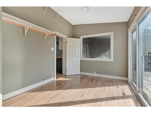 4528 Bridge Street, Niagara Falls, ON - Indoor Photo Showing Other Room