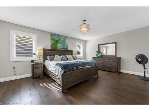 16-270 Main Street W, Grimsby, ON - Indoor Photo Showing Bedroom