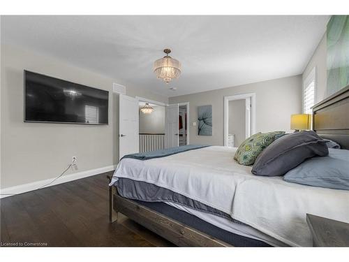 16-270 Main Street W, Grimsby, ON - Indoor Photo Showing Bedroom