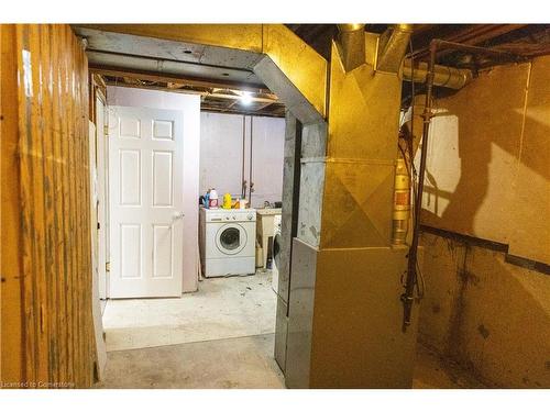 45-890 Limeridge Road E, Hamilton, ON - Indoor Photo Showing Laundry Room