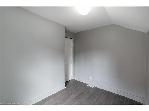 381 Herkimer Street, Hamilton, ON - Indoor Photo Showing Other Room