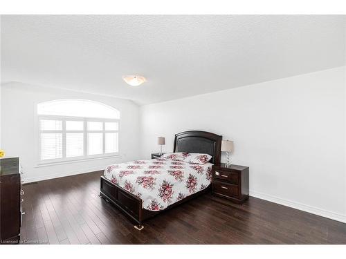 4 Dolomiti Court, Hamilton, ON - Indoor Photo Showing Bedroom