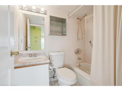 511-7 Gale Crescent, St. Catharines, ON - Indoor Photo Showing Bathroom