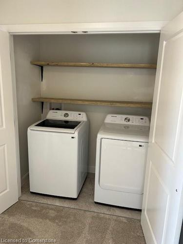 7 Erie Court, Amherstview, ON - Indoor Photo Showing Laundry Room