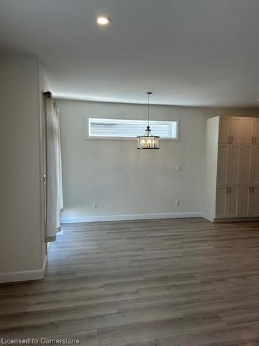 7 Erie Court, Amherstview, ON - Indoor Photo Showing Other Room