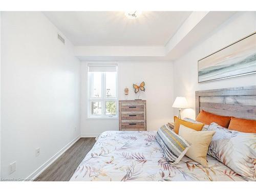 331-5317 Upper Middle Road, Burlington, ON - Indoor Photo Showing Bedroom