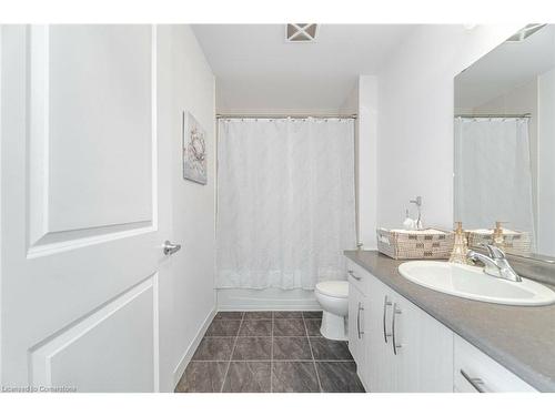 331-5317 Upper Middle Road, Burlington, ON - Indoor Photo Showing Bathroom