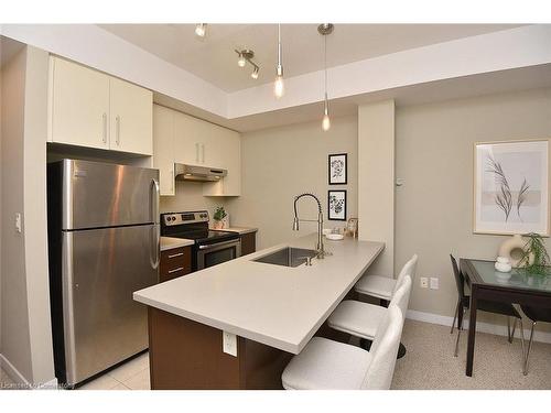 210-90 Charlton Street W, Hamilton, ON - Indoor Photo Showing Kitchen With Upgraded Kitchen