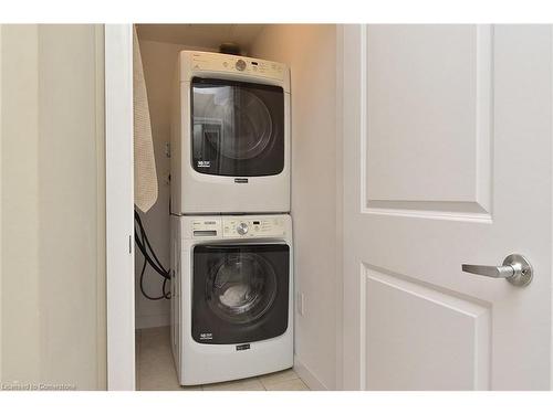 210-90 Charlton Street W, Hamilton, ON - Indoor Photo Showing Laundry Room