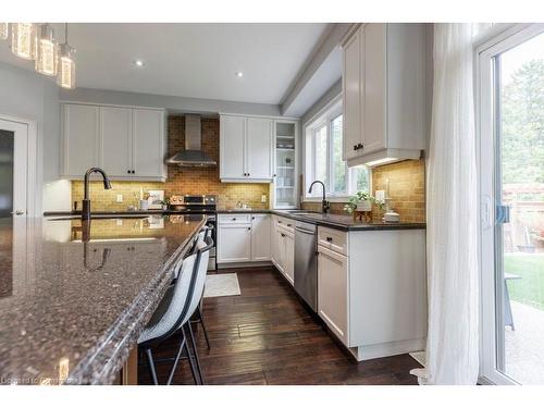 14 Stiles Street, Ancaster, ON - Indoor Photo Showing Kitchen With Upgraded Kitchen