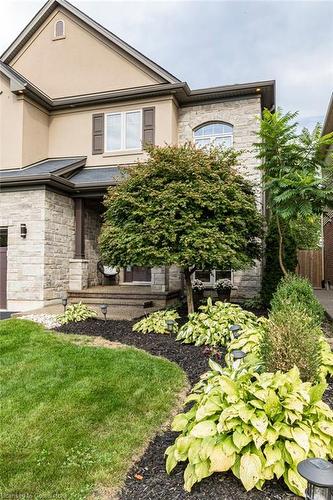 14 Stiles Street, Ancaster, ON - Outdoor