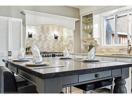 7956 Twenty Road, Smithville, ON - Indoor Photo Showing Kitchen