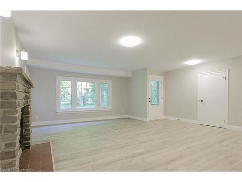 24 Parkside Avenue, South Bruce Peninsula, ON - Indoor Photo Showing Other Room