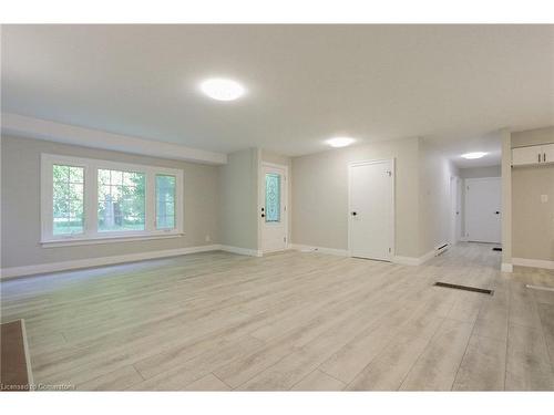 24 Parkside Avenue, South Bruce Peninsula, ON - Indoor Photo Showing Other Room