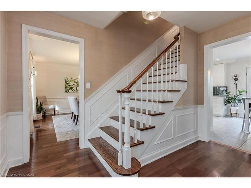 2091 Canterbury Drive, Burlington, ON - Indoor Photo Showing Other Room