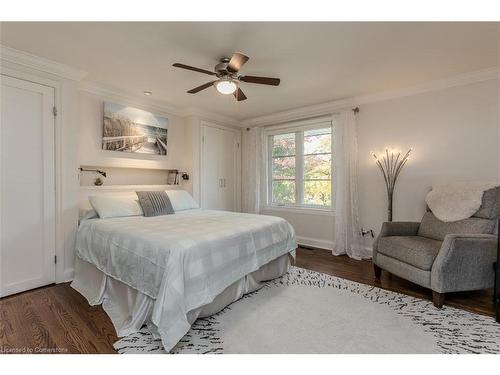 2091 Canterbury Drive, Burlington, ON - Indoor Photo Showing Bedroom