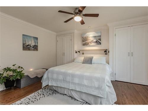 2091 Canterbury Drive, Burlington, ON - Indoor Photo Showing Bedroom