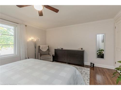 2091 Canterbury Drive, Burlington, ON - Indoor Photo Showing Bedroom