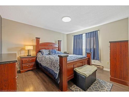 10-51 Caroga Court, Hamilton, ON - Indoor Photo Showing Bedroom