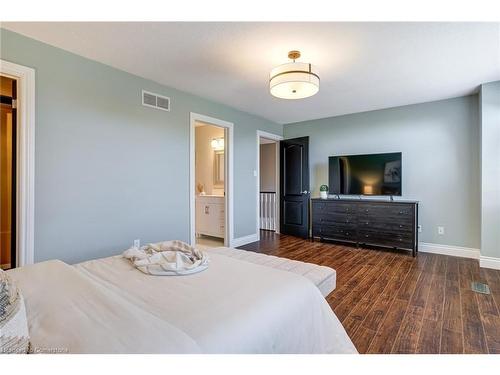 143 Foxborough Drive, Ancaster, ON - Indoor Photo Showing Bedroom