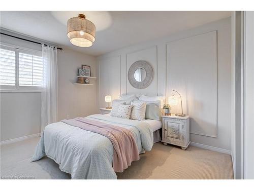 143 Foxborough Drive, Ancaster, ON - Indoor Photo Showing Bedroom