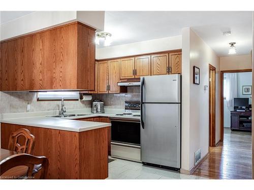 403 Jackson Street W, Hamilton, ON - Indoor Photo Showing Kitchen