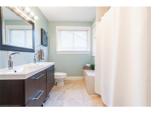 1463 Augustine Drive, Burlington, ON - Indoor Photo Showing Bathroom