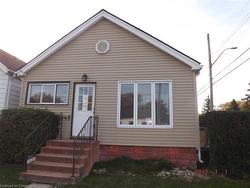 349 Fairfield Avenue  Hamilton, ON L8H 5H7