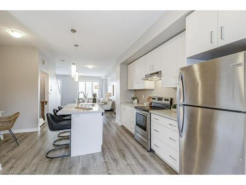 3-1890 Rymal Road E, Hamilton, ON - Indoor Photo Showing Kitchen With Upgraded Kitchen