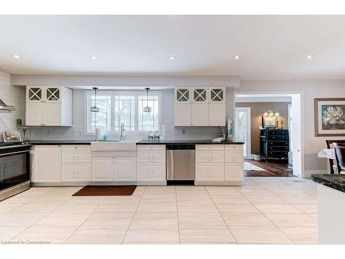 555 Ofield Road N, Flamborough, ON - Indoor Photo Showing Kitchen